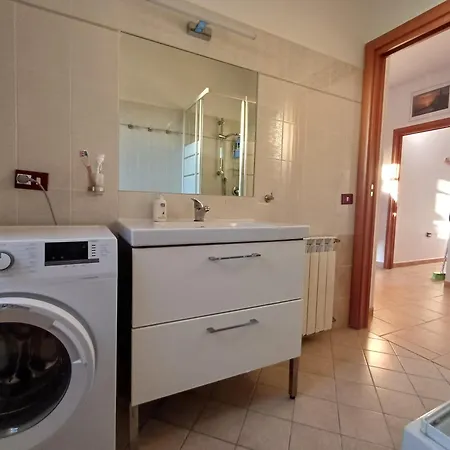 Domus Mare بيت للعطل Focene